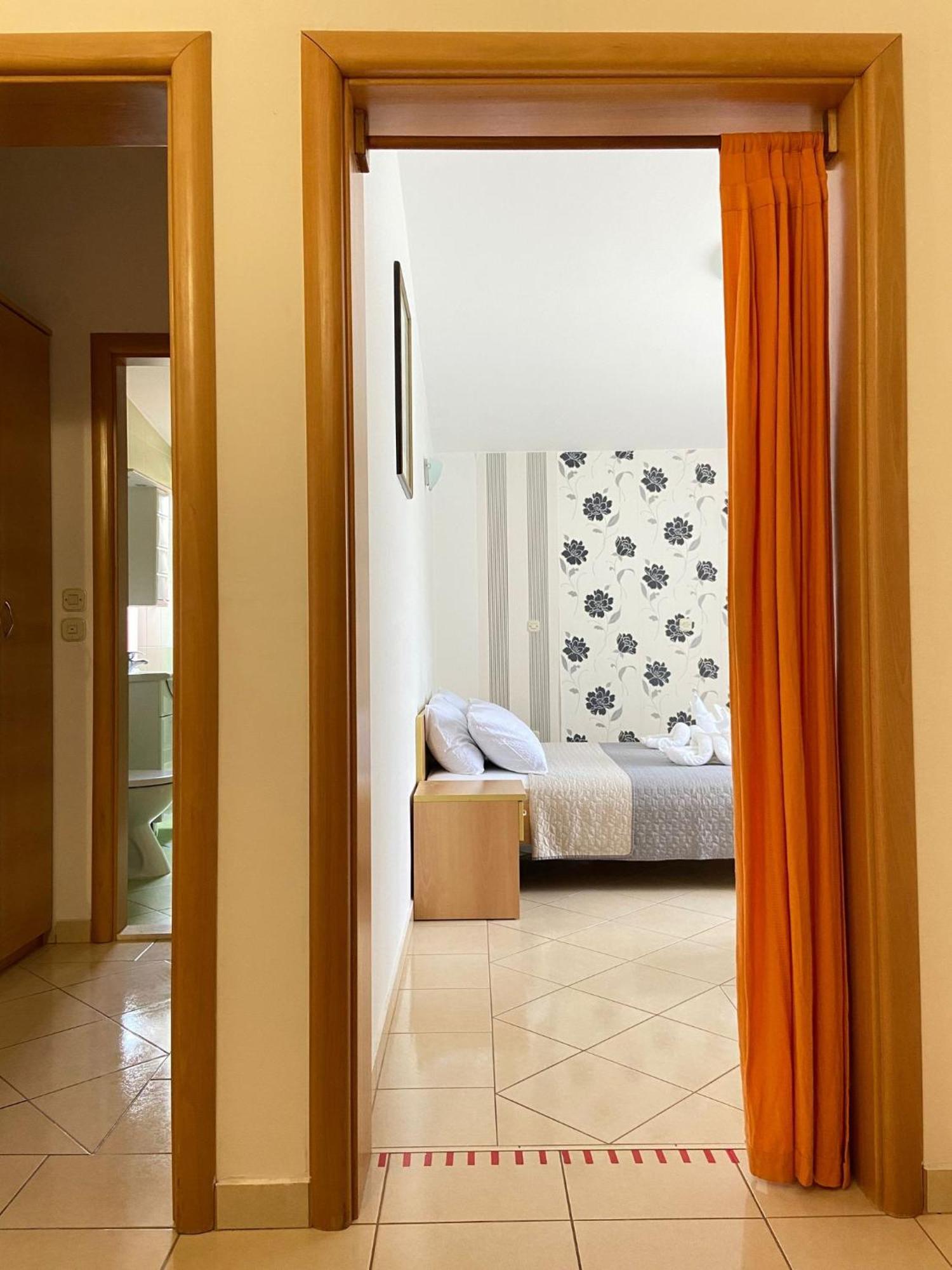 Apartments Tiho & Jelena Blace Buitenkant foto